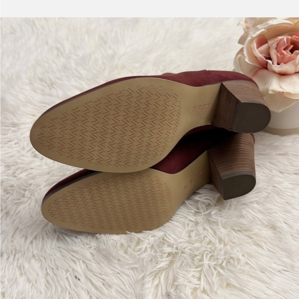 Women's Burgundy Ankle Boots - Picture 6 of 8